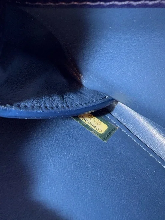 Chanel 2017 Small Paris Cosmopolite Flap Bag Deep Navy Blue - Picture 15 of 16